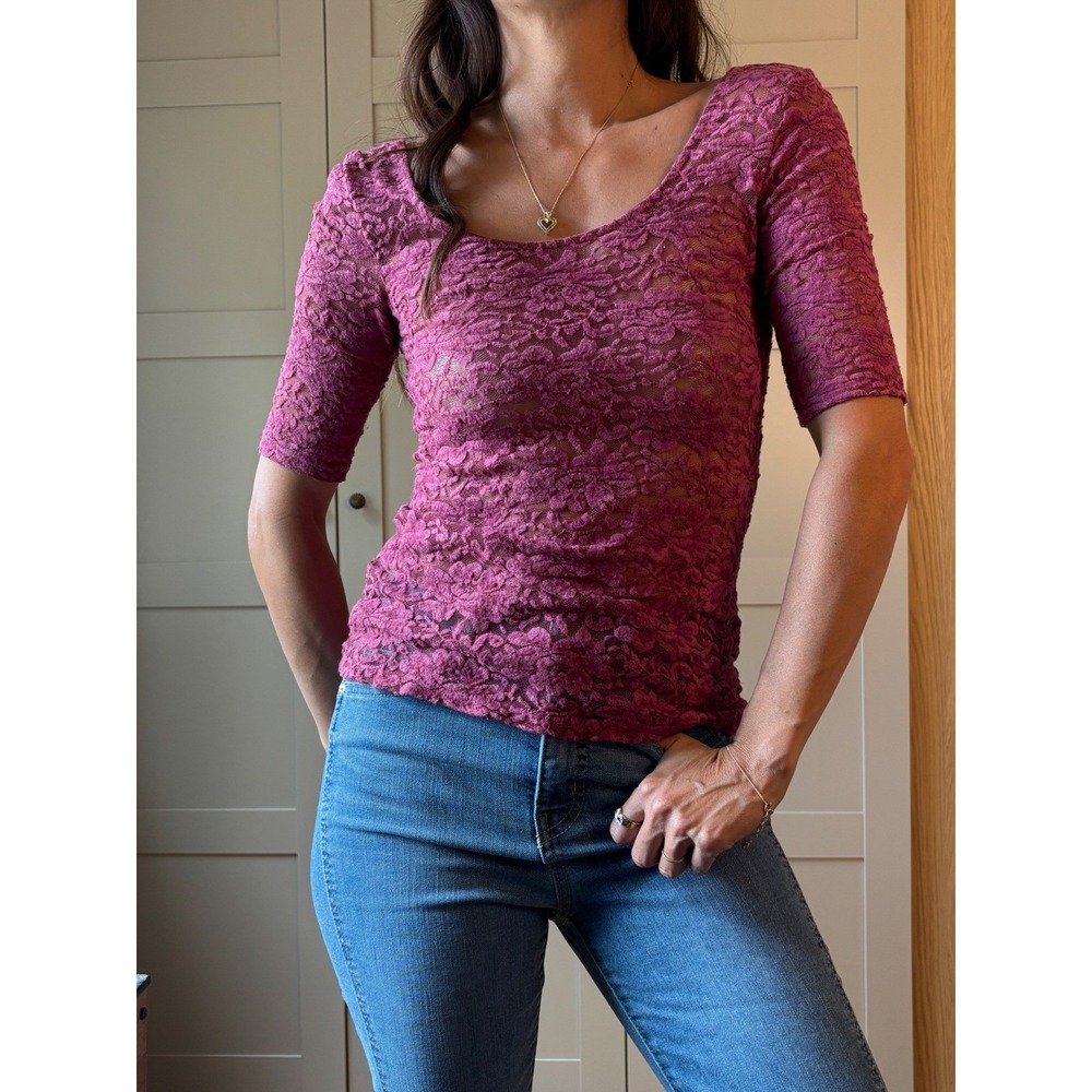 Mudd Womens Y2K Magenta Pink Floral Lace Scoop Neck Half Sleeve Top Size Small